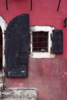 Sort dør i Mostar