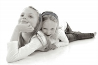 2. plass - *sisters play*