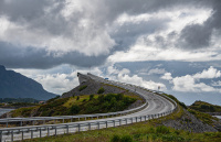 Bridge to heaven! Digital farge-Kulturlandskap/Urban natur. Antatt